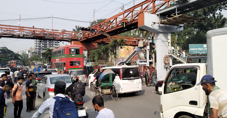 সায়েন্সল্যাব মোড় থেকেও সরলেন শিক্ষার্থীরা