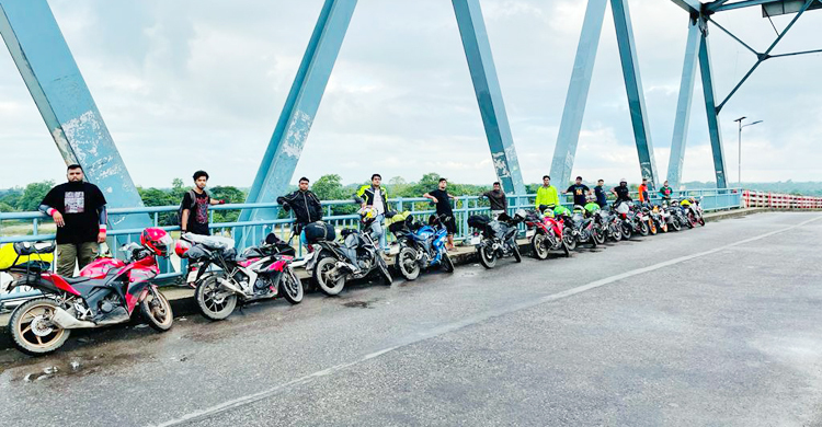 জনপ্রিয় হচ্ছে বাইকে সাজেক ভ্রমণ