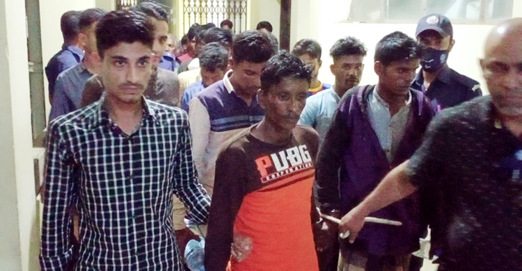 সংখ্যালঘুদের বাড়িঘরে হামলা : ২২ আসামির জামিন না মঞ্জুর