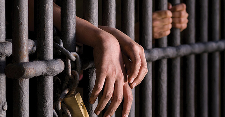 ১৫ দিনের জন্য কারাগারে গেলেন দুই চা বিক্রেতা