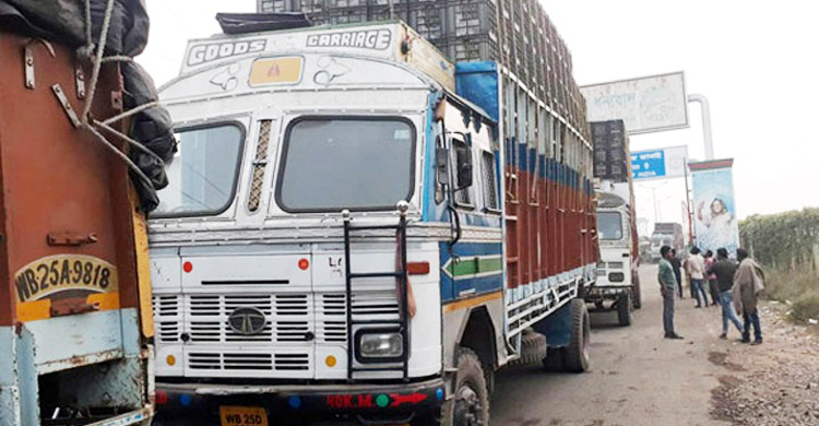 ভারতের সঙ্গে সীমান্ত বন্ধ, আমদানি-রফতানি বাণিজ্যে বিরূপ প্রভাব