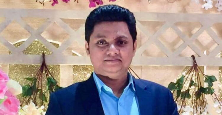 ঘুসের লাখ টাকা ফেরত দিলেন ভোক্তা অধিদপ্তরের সহকারী পরিচালক
