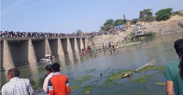 রাজস্থানে বিয়ের বাস নদীতে পড়ে নিহত ২৪