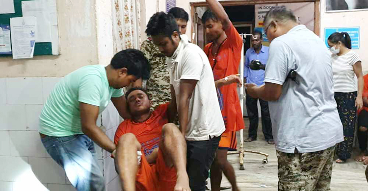 মন্দিরে যাওয়ার পথে বিদ্যুৎস্পৃষ্টে ১০ জনের মৃত্যু