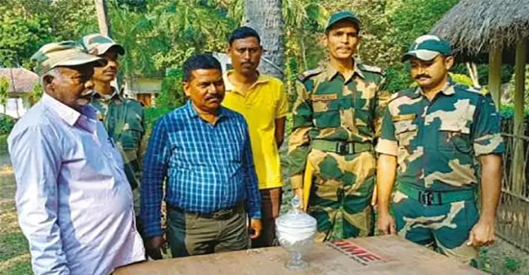 বাংলাদেশ থেকে ভারতে পাচার ১৭ কোটি রুপির সাপের বিষ উদ্ধার