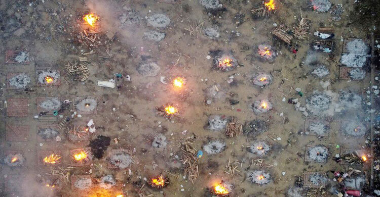 India Covid crisis: Hospitals buckle under record surge