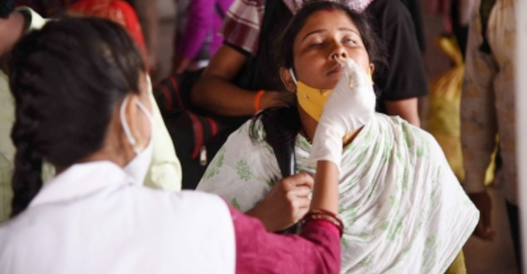 India logs 54,069 new COVID-19 cases, 1321 deaths