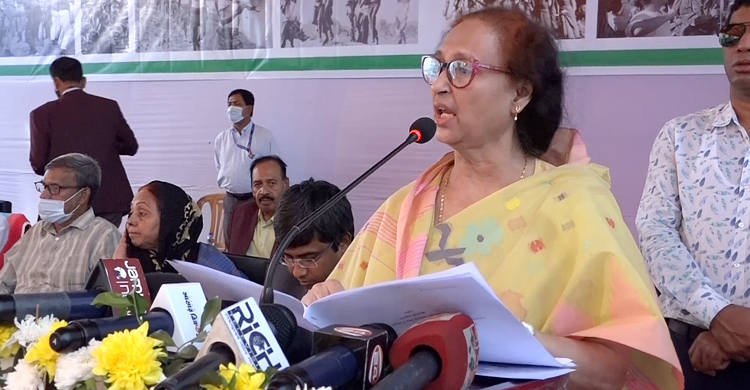 ‘পাকিস্তানকে যারা ভালোবাসেন তাদের দেশে থাকার অধিকার নেই’