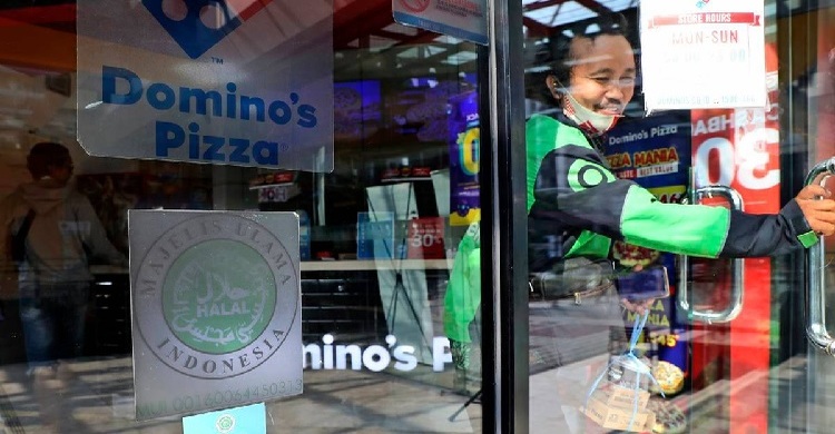 Concern among Muslims over halal status of Covid-19 vaccine