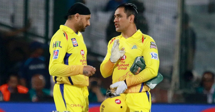 হরভজনের আইপিএল সেরা একাদশে অধিনায়ক ধোনি