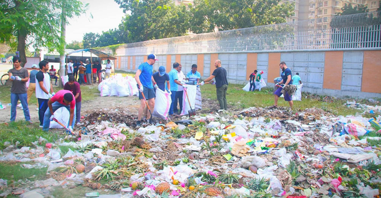 রূপপুর গ্রিন সিটি পরিষ্কার করলেন বিদেশি নাগরিকরা