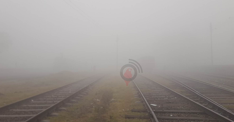 কুয়াশায় পশ্চিমাঞ্চল রেলের শিডিউল বিপর্যয়, যাত্রীদের দুর্ভোগ