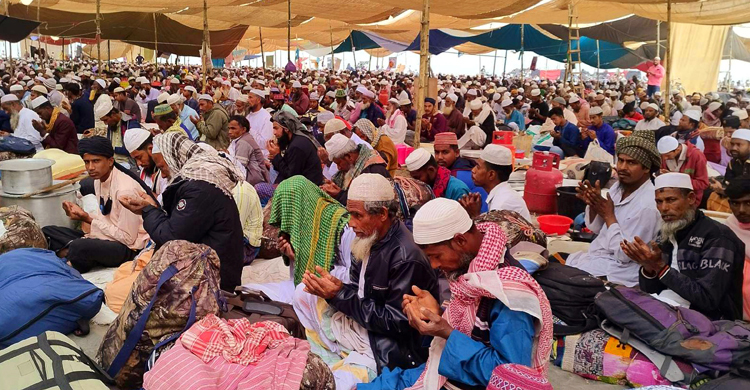 সিরাজগঞ্জে শেষ হলো আঞ্চলিক ইজতেমা