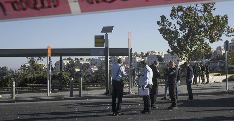 Twin blasts shake Jerusalem, killing 1 and wounding 14