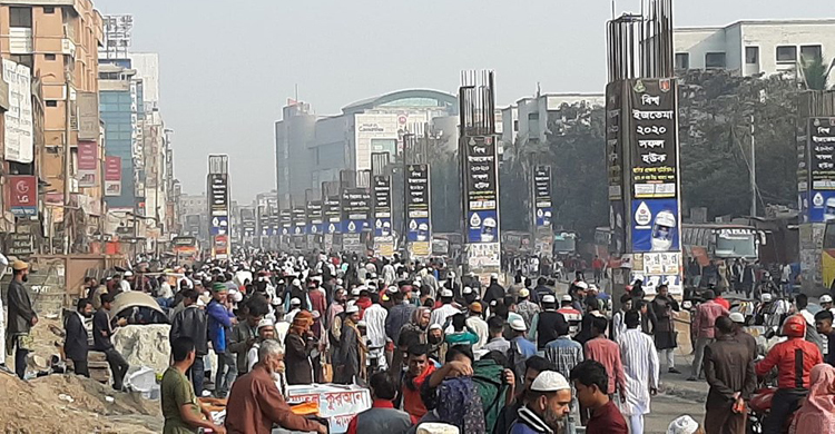 দ্বিতীয় পর্বের আখেরি মোনাজাত আজ, ইজতেমামুখী মানুষের ঢল