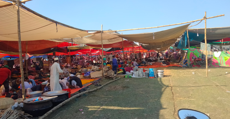 নীলফামারীতে শেষ হলো জেলা ইজতেমা