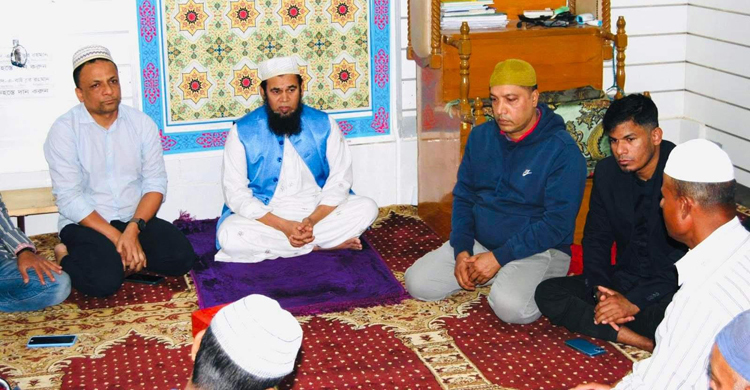 প্রধানমন্ত্রীর জন্মদিনে ইতালি যুবলীগের দোয়া মাহফিল