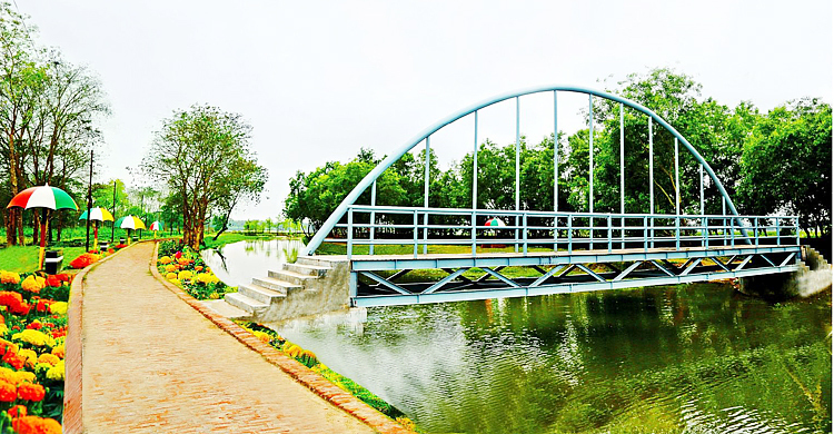 বন্ধ ক্যাম্পাসে সুনসান ইবি লেক