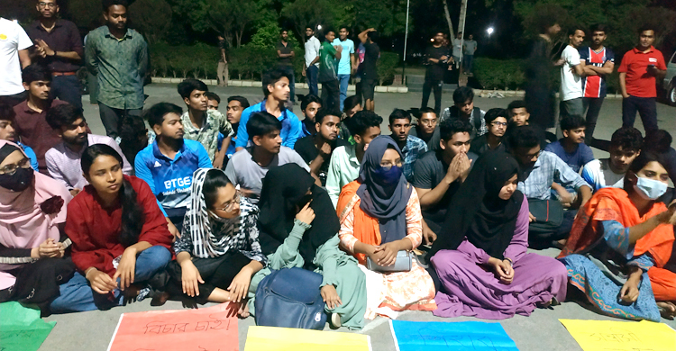 ক্রিকেট খেলার দ্বন্দ্বে ইবিছাত্রকে ধারালো অস্ত্রের আঘাত