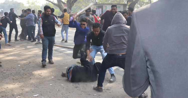 বিদ্রোহী গ্রুপের হামলায় ইবি ছাত্রলীগ সভাপতি-সম্পাদকসহ আহত ২০