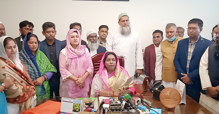 তৃতীয় বারের মতো মেয়রের চেয়ারে আইভী