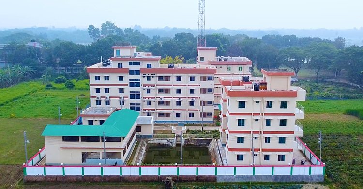 শিশু-প্রবীণদের নিবাস ‘আমাদের বাড়ি’