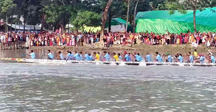 প্রাণের উচ্ছ্বাসে ভৈরব নদে নৌকাবাইচ