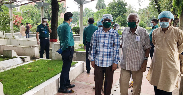 নাসিমকে শ্রদ্ধা জানাতে বনানীতে ডা. জাফরুল্লাহ