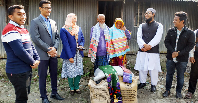 অভাবে স্ত্রীর ওড়নায় লজ্জা নিবারণ, সেই ভিক্ষুক দম্পতি পেলেন সহায়তা