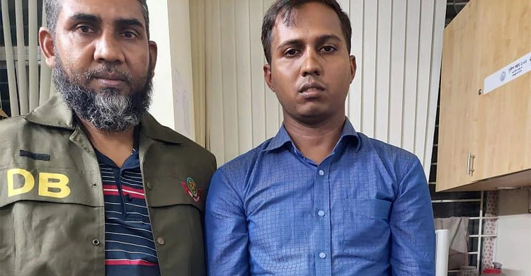 নিয়োগ পরীক্ষার প্রশ্নফাঁস: গ্রেফতার আতঙ্কে মাউশির কর্মকর্তারা