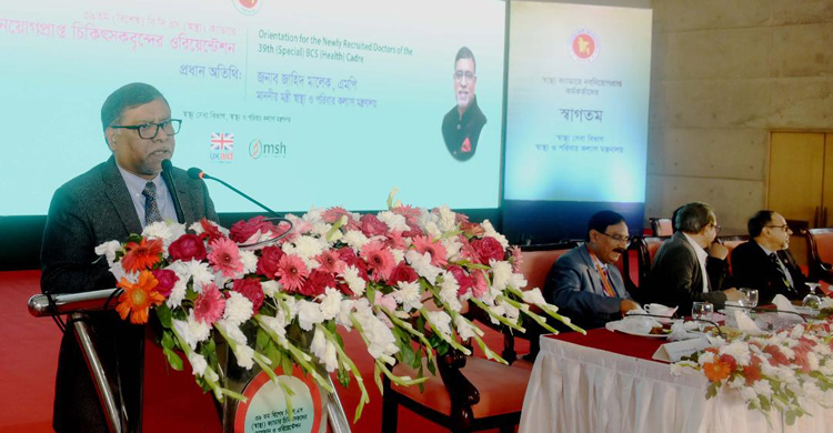 গ্রামের মানুষের স্বাস্থ্যসেবায় নবীন চিকিৎসকদের কাজ করতে হবে
