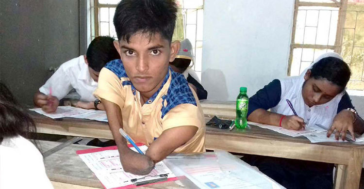 দুই কবজি দিয়েই স্বপ্নজয়ের সংগ্রাম জাহিদুলের