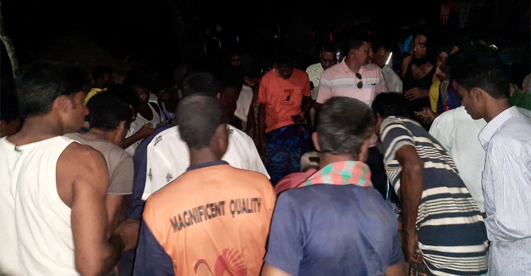 কালাইয়ে ট্রাকের ধাক্কায় দাদা-নাতি নিহত