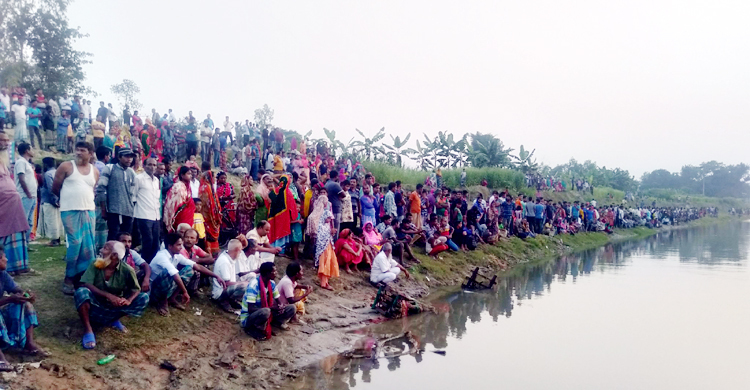পুরোনো প্রতিমা বিসর্জনে গিয়ে নদীতে নিখোঁজ দুই শিক্ষার্থী