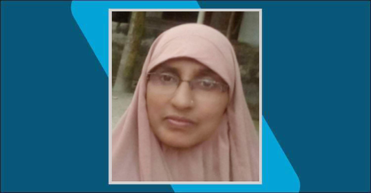 স্বামীর মোটরসাইকেল থেকে পড়ে বাসচাপায় স্কুলশিক্ষিকা নিহত