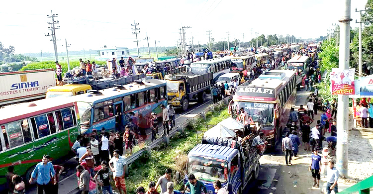 ঢাকা-টাঙ্গাইল মহাসড়কে ৩০ কিমি যানজট