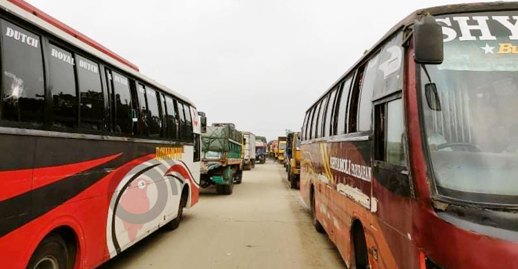 বঙ্গবন্ধু সেতু মহাসড়কে ১৫ কিলোমিটার যান চলাচলে ধীরগতি
