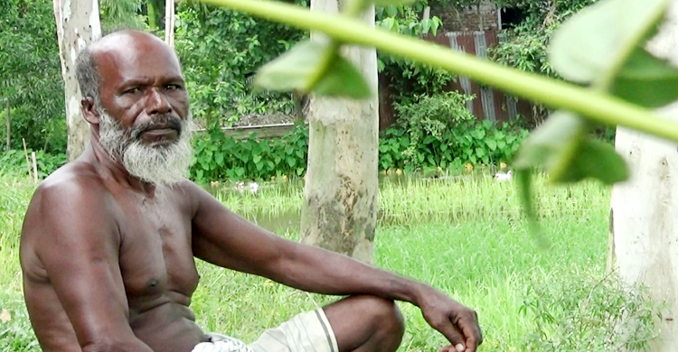 ‘এহন মইচ ভর্তা দিয়াও ভাত খাওনের জো নাই’