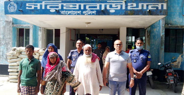 অভিমান করে বাড়ি ছেড়ে ২২ বছর পর ফিরলেন ছালেহা