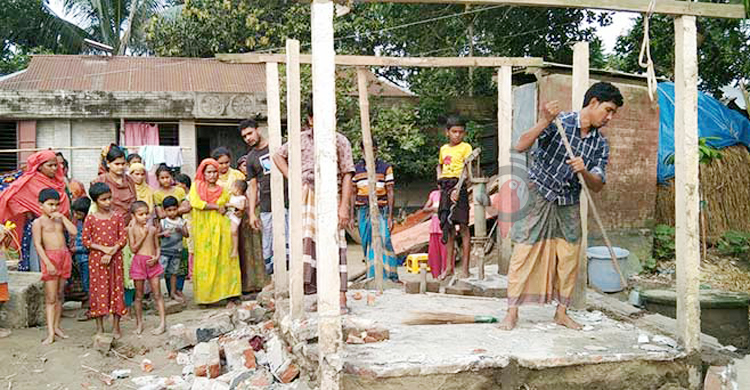 বকশিগঞ্জে রাক্ষুসী রূপ নিয়েছে দশানী নদী