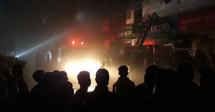জামালপুরে মার্কেটে আগুন