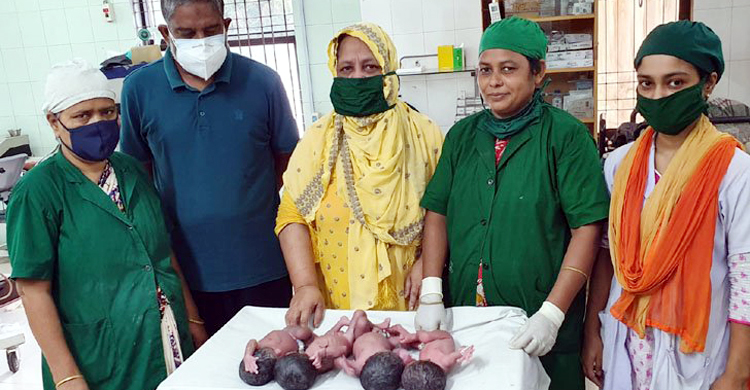 একসঙ্গে ৪ সন্তানের জন্ম