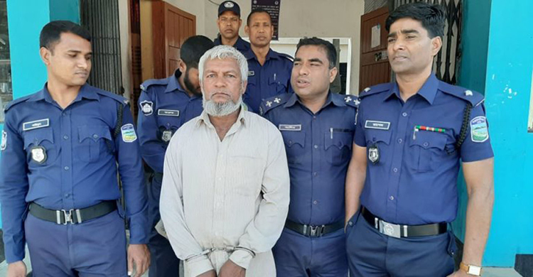 সাত বছরের শিশুকে ধর্ষণের কথা স্বীকার করলেন বৃদ্ধ