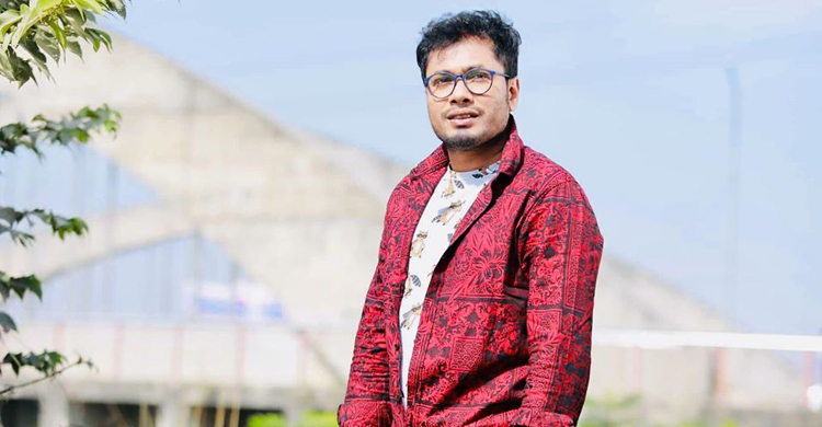 ১৪ বছর পরে নিজেকে খুঁজছেন জামিল হোসেন