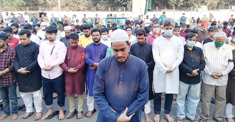 শাহবাগে মুশতাকের গায়েবানা জানাজা
