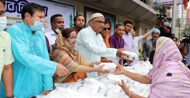 অসহায়-দুস্থদের মাঝে জাপার ইফতার বিতরণ