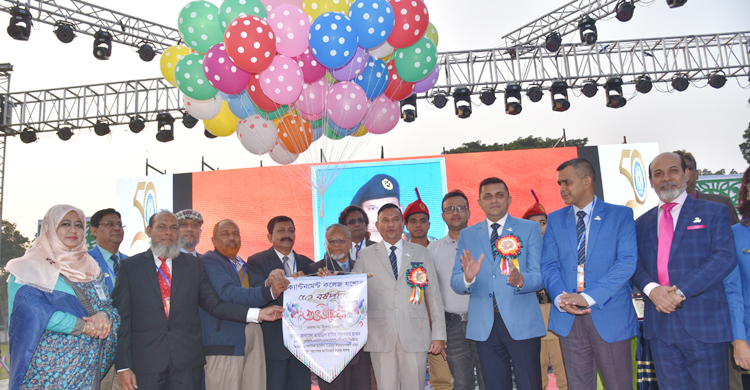 নবীন-প্রবীণে মুখরিত যশোর ক্যান্টনমেন্ট কলেজ