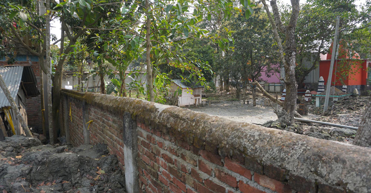 যশোরের প্রথম শহীদের সমাধি দখল, শ্রদ্ধা নিবেদন হলো না