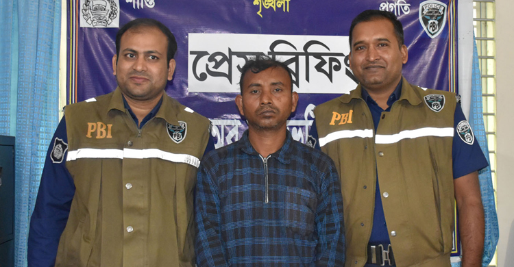 সম্পত্তির লোভে নিঃসন্তান ফুফুকে হত্যা করেন ধ্রুব