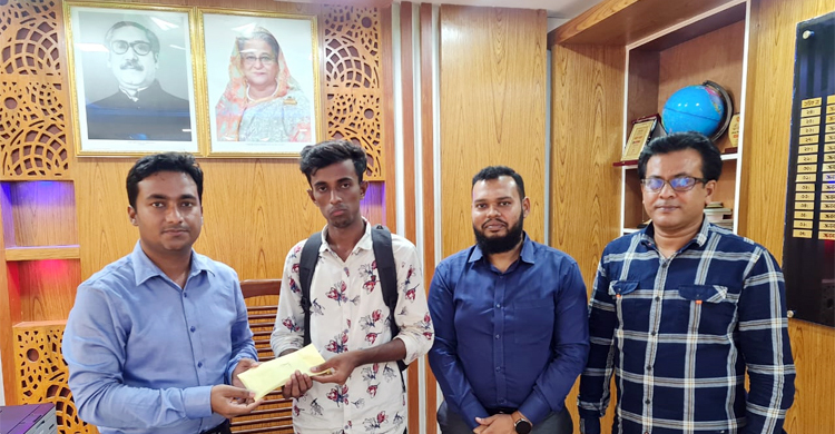 অর্থাভাবে থেমেছিল মেডিকেলে ভর্তি, পাশে দাঁড়ালেন ইউএনও